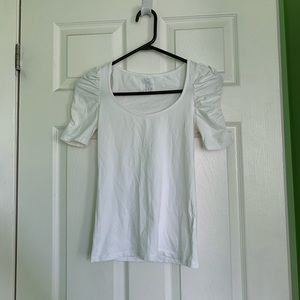 White T shirt with ruched sleeves